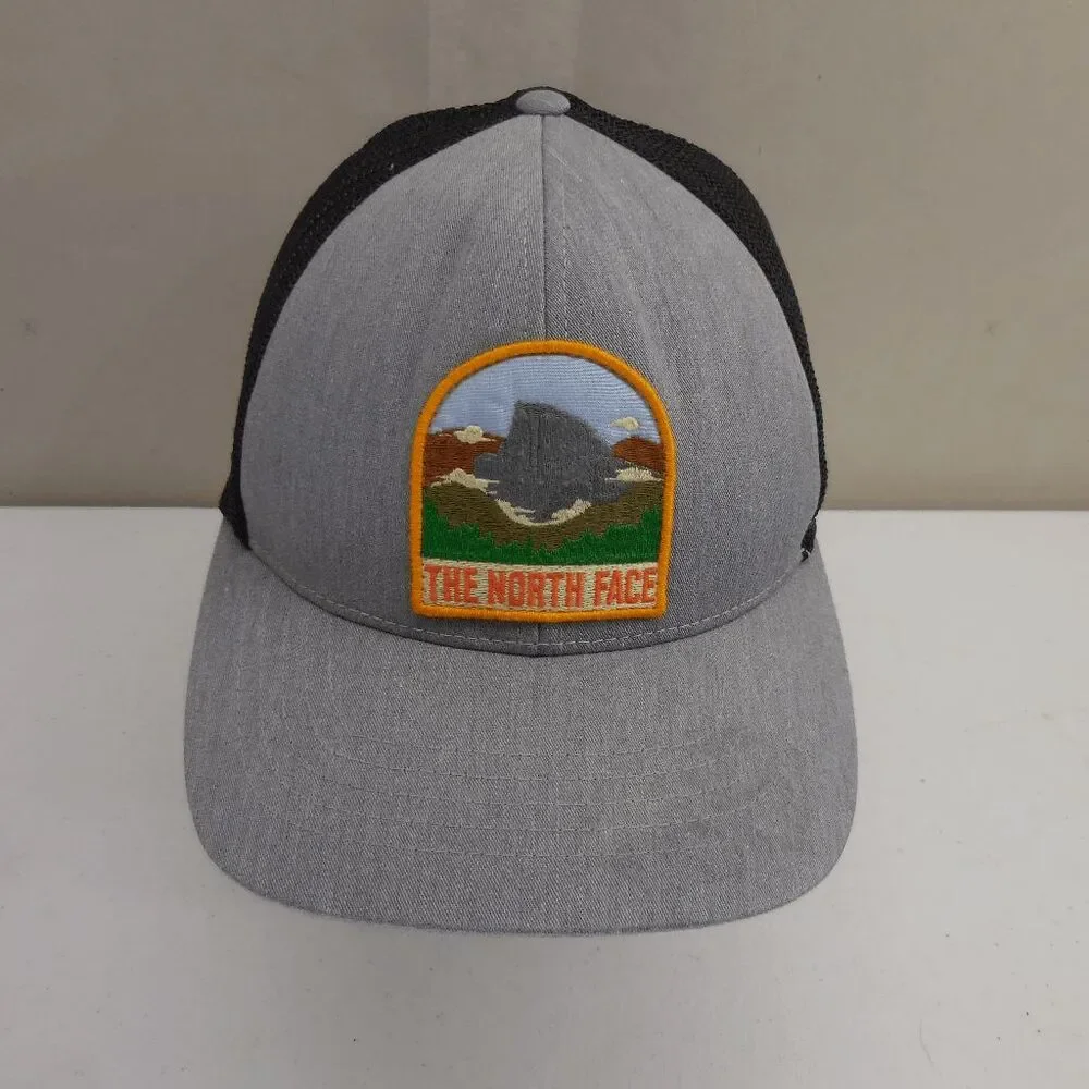 The North Face Truckee Trucker Fitted Hat Valley Patch‎ Flexfit Adult S-M